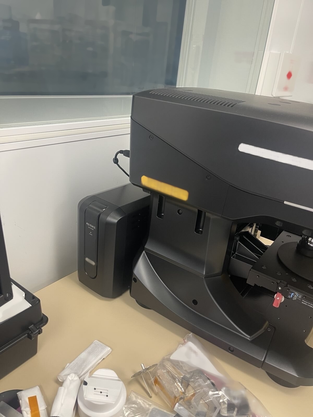 Foto Verwendet KEYENCE VK-X1100 Zum Verkauf