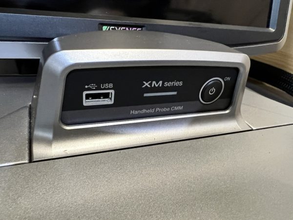 Photo Utilisé KEYENCE XM-1500 À vendre
