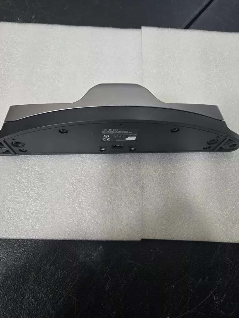 Photo Used KEYENCE XM-T2200 For Sale