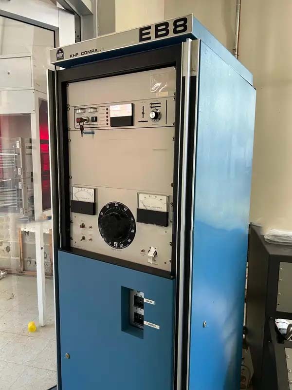 사진 사용됨 KHF COMPANY EB8 판매용
