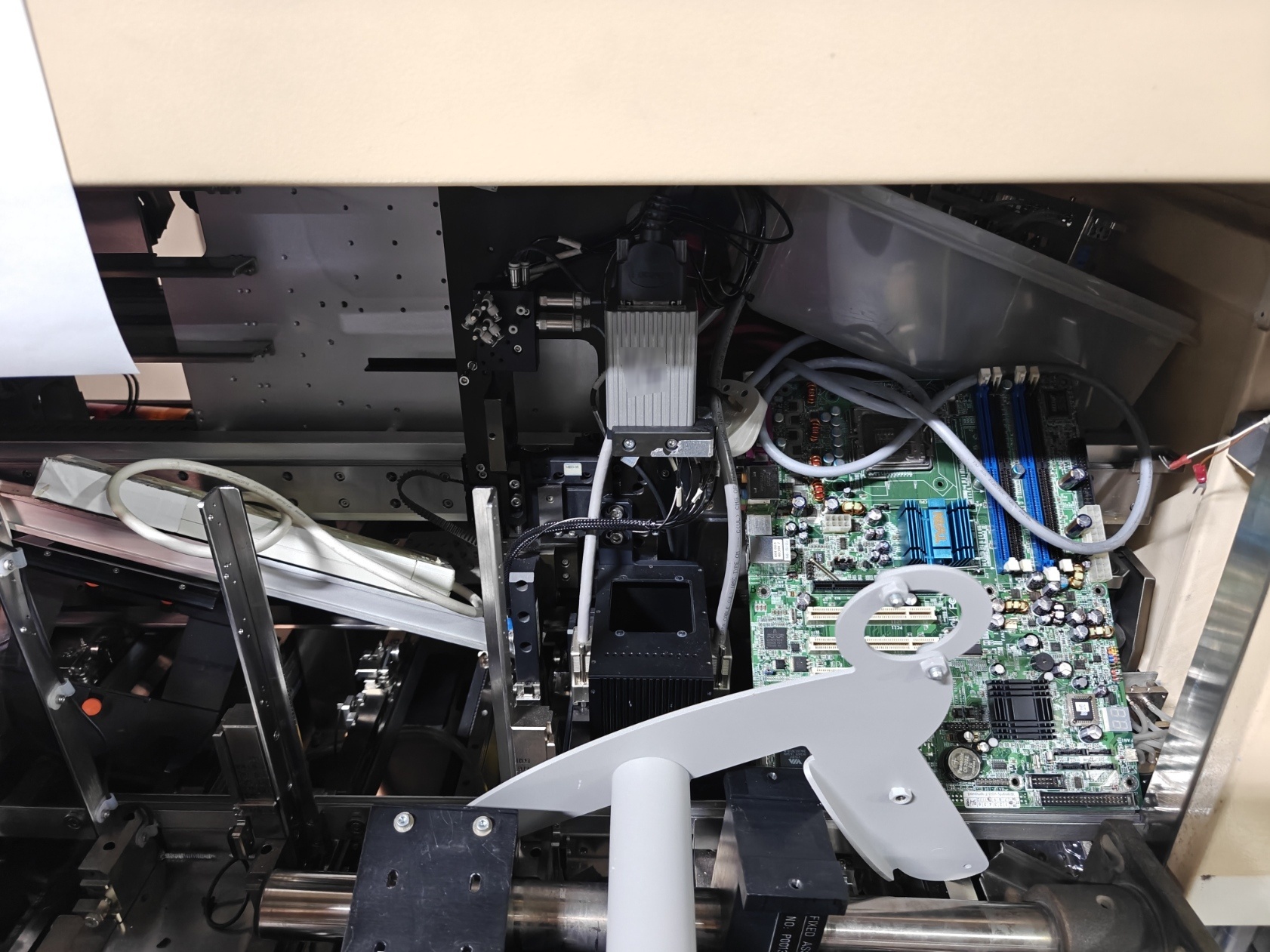 Foto Verwendet KLA / ICOS CI-T120 Zum Verkauf
