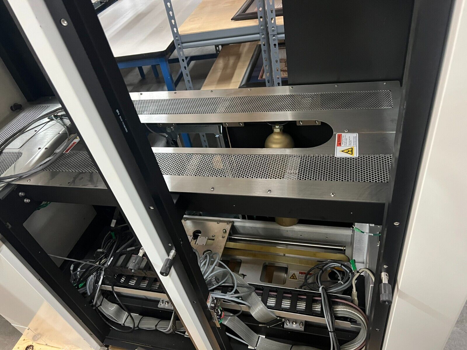 Photo Utilisé KLA / TENCOR / PROMETRIX RS-100 À vendre