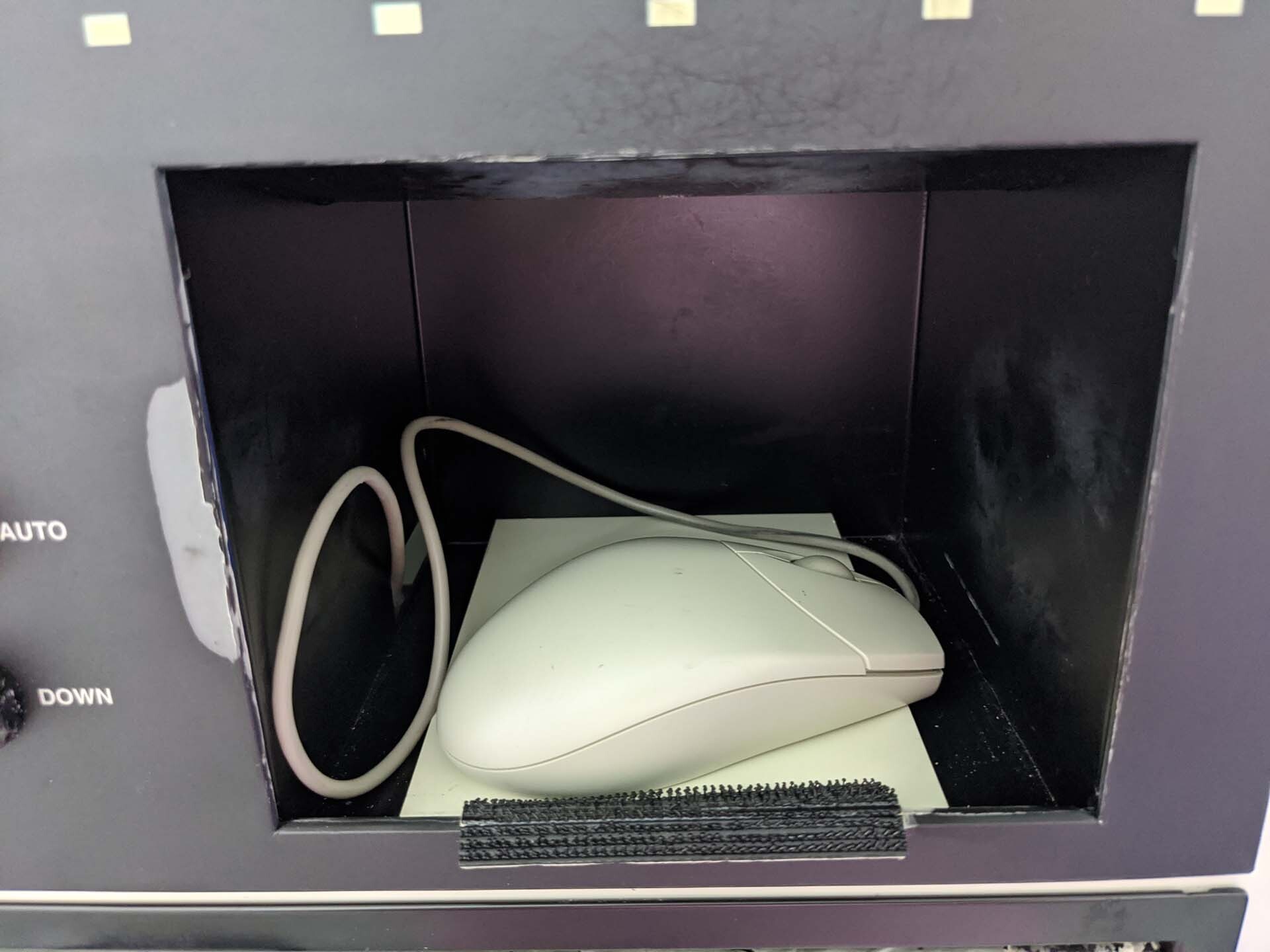 图为 已使用的 KLA / TENCOR / PROMETRIX UV 1050 待售