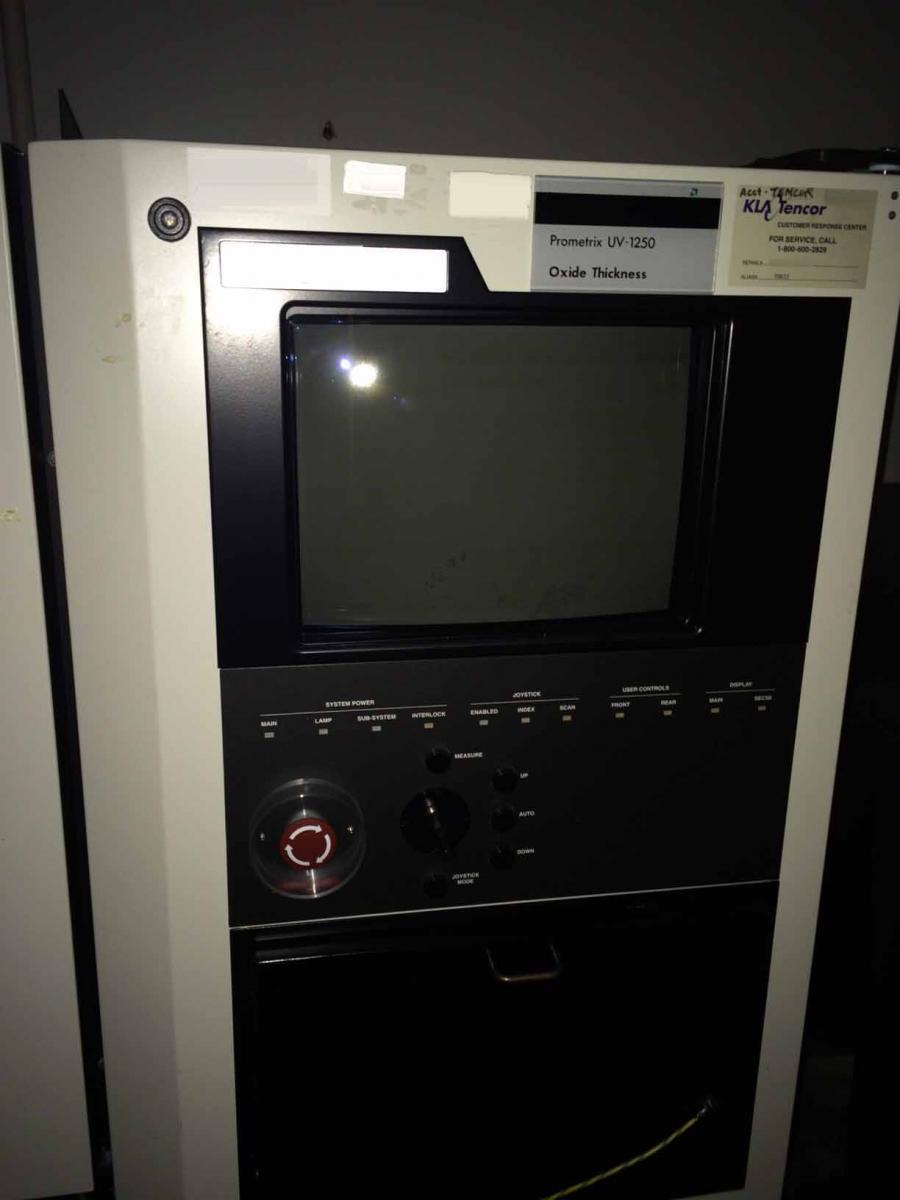 Photo Used KLA / TENCOR / PROMETRIX UV 1250 For Sale