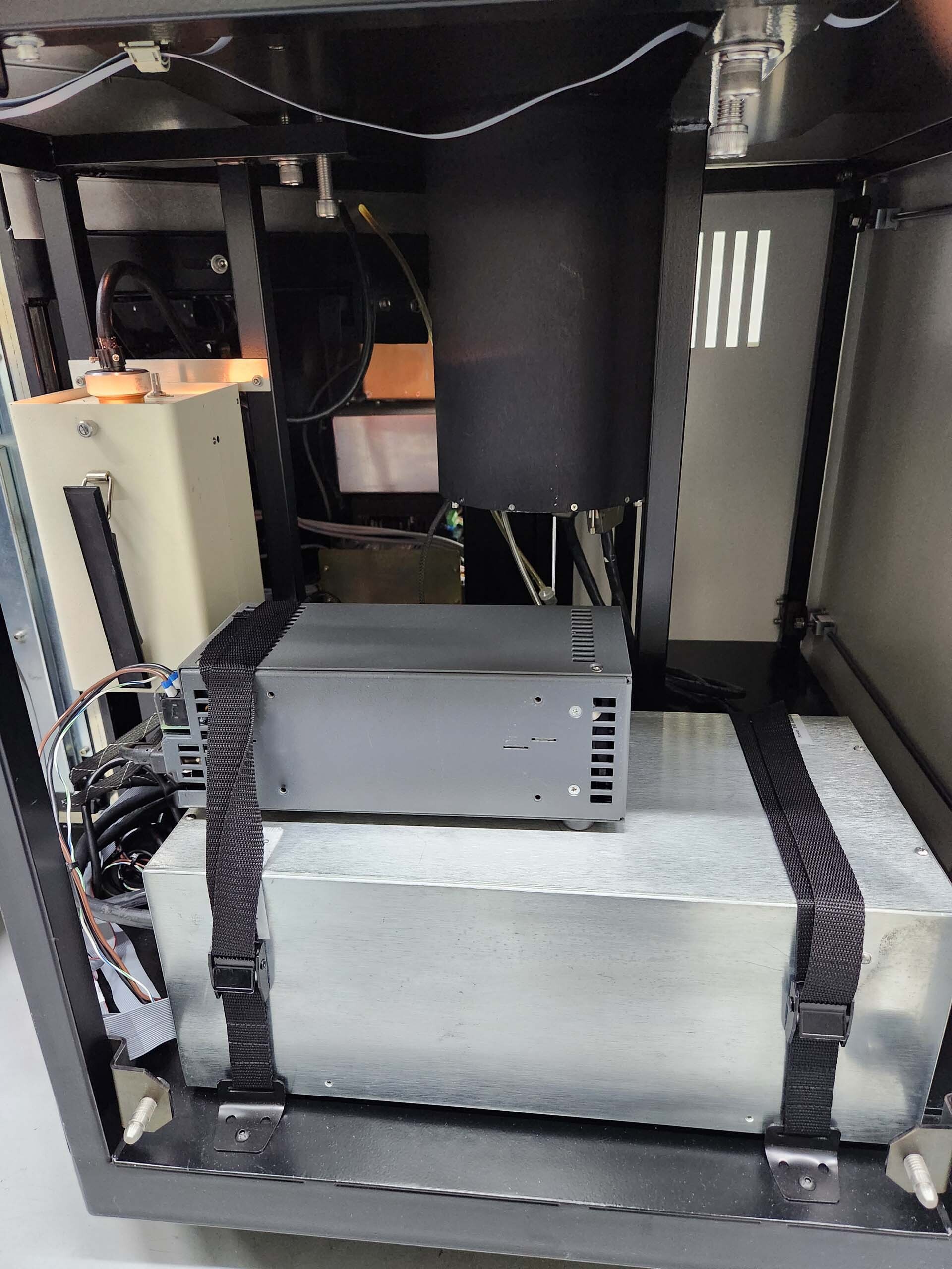 图为 已使用的 KLA / TENCOR / THERMA-WAVE OP 2600 待售