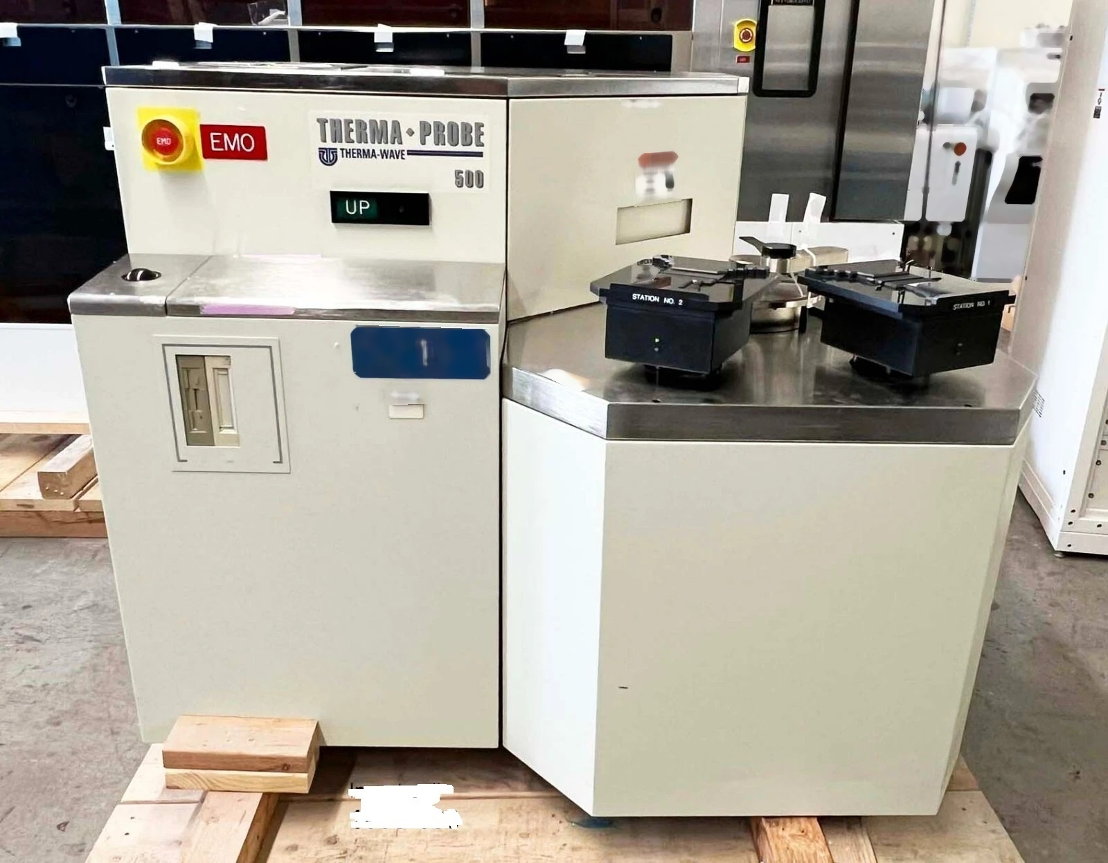 Photo Used KLA / TENCOR / THERMA-WAVE TP 500 For Sale