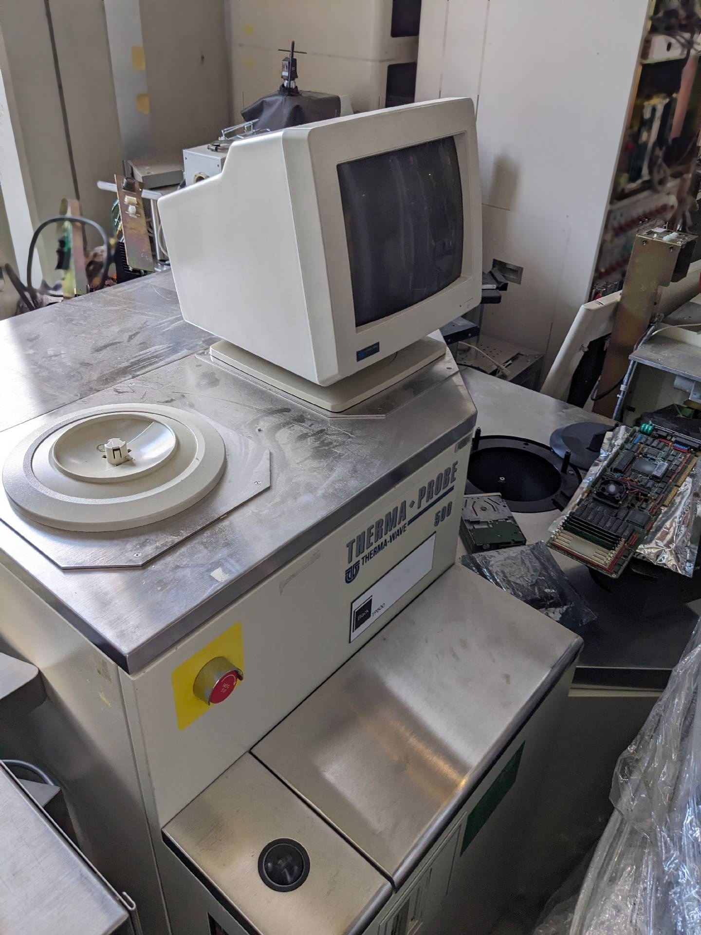 Photo Used KLA / TENCOR / THERMA-WAVE TP 500 For Sale
