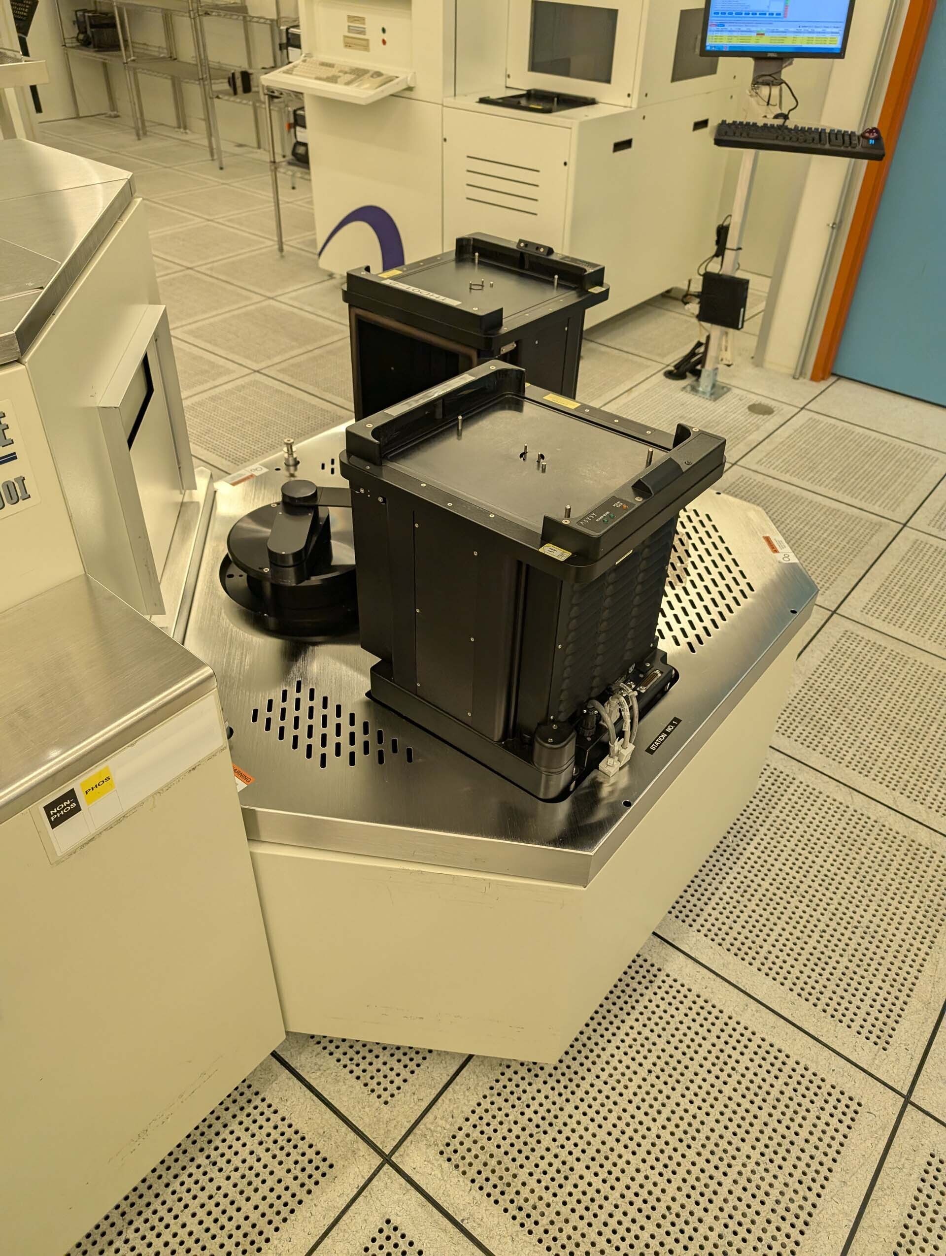 图为 已使用的 KLA / TENCOR / THERMA-WAVE TP 500I 待售