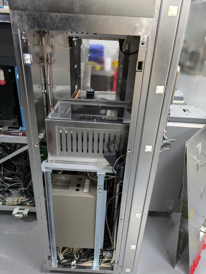圖為 已使用的 KLA / TENCOR / THERMA-WAVE TP 630XP 待售