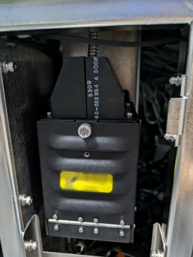 圖為 已使用的 KLA / TENCOR / THERMA-WAVE TP 630XP 待售