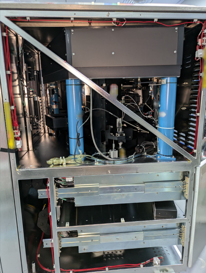 圖為 已使用的 KLA / TENCOR / THERMA-WAVE TP 630XP 待售