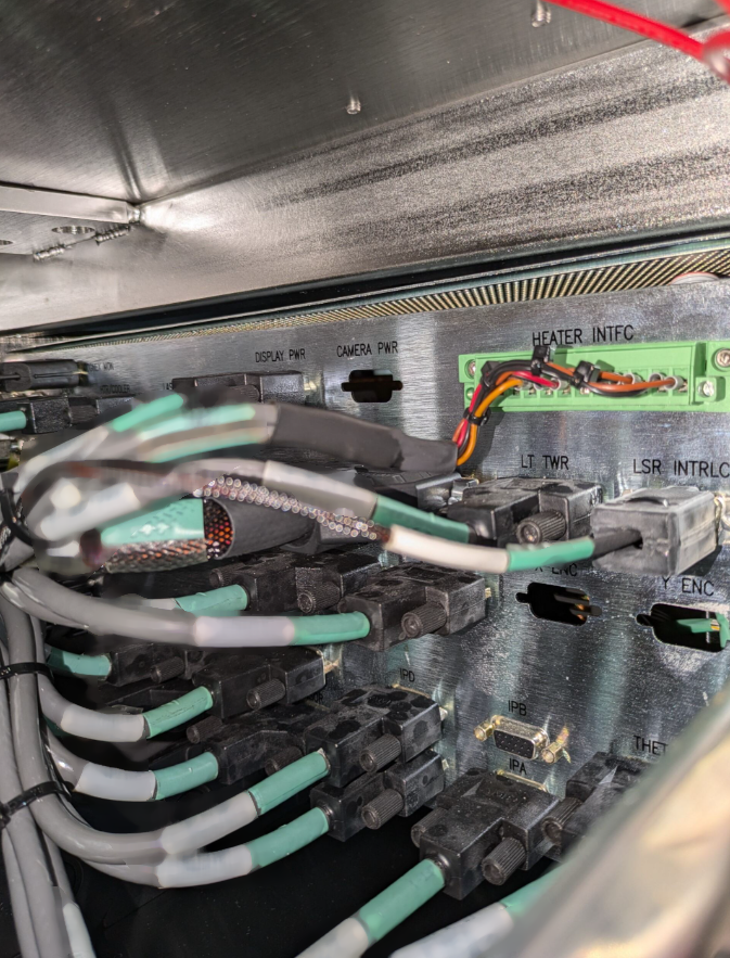 圖為 已使用的 KLA / TENCOR / THERMA-WAVE TP 630XP 待售