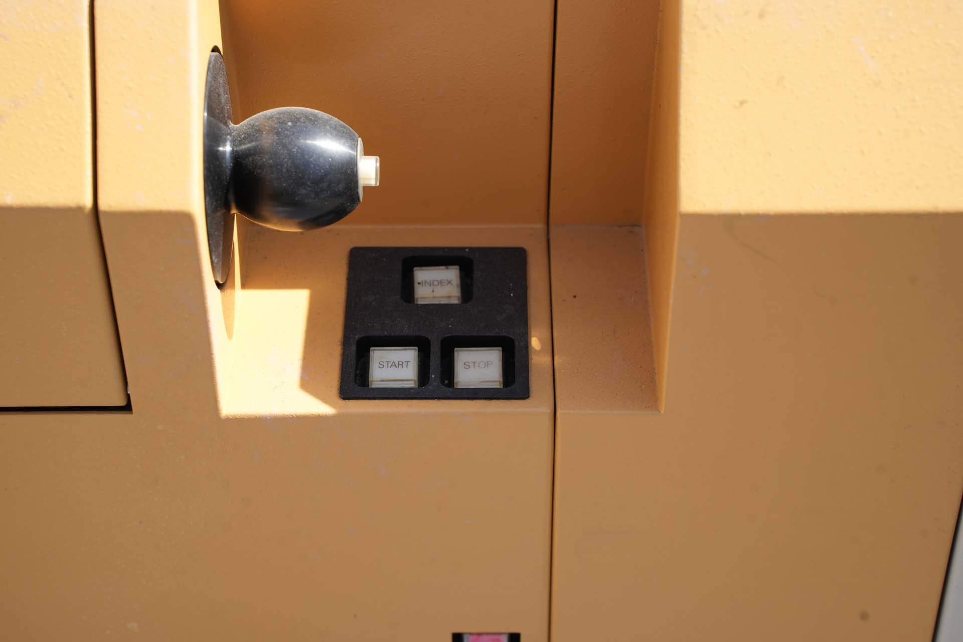 Photo Utilisé KLA / TENCOR 1007E À vendre