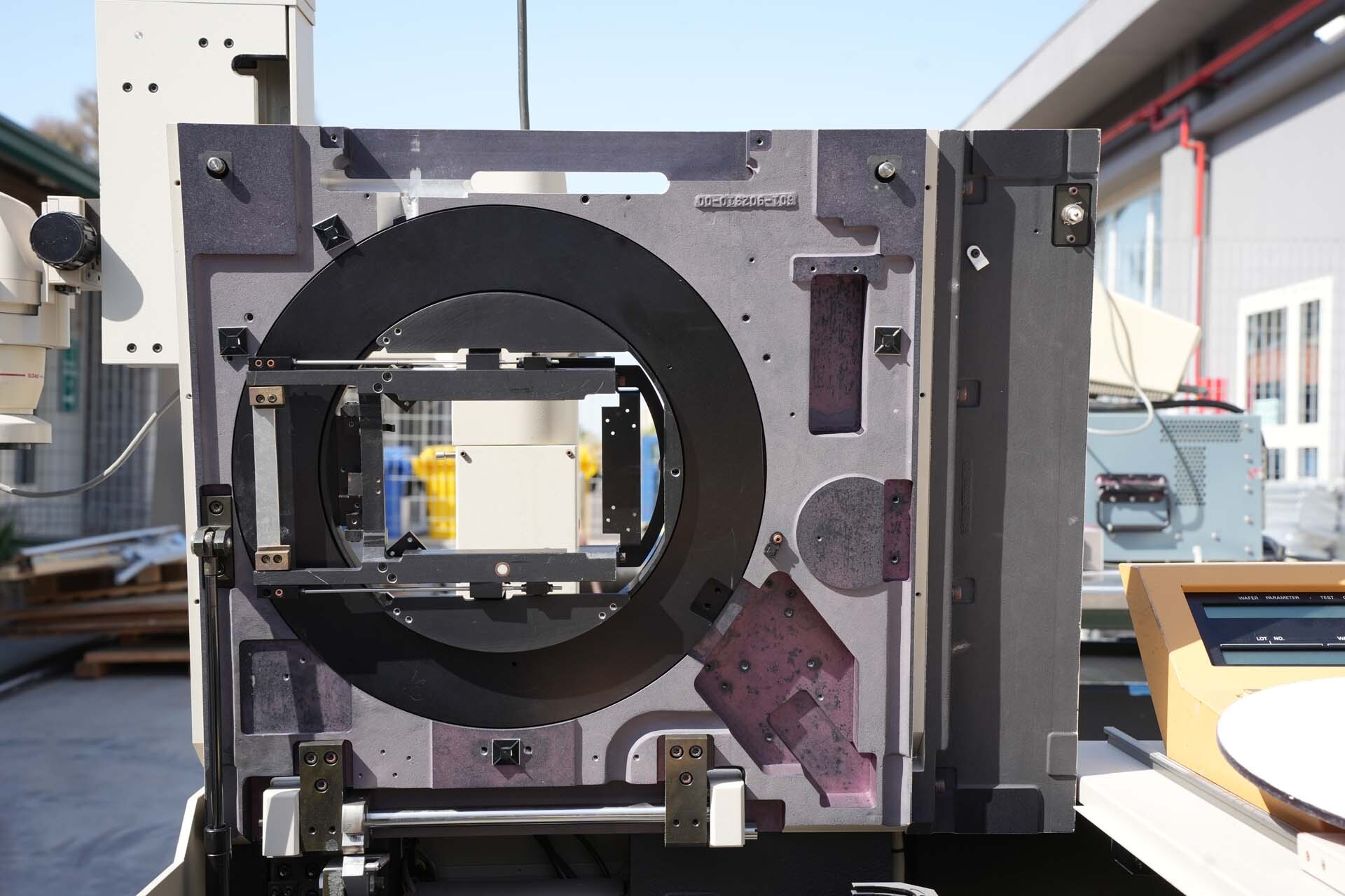 Photo Used KLA / TENCOR 1007E For Sale
