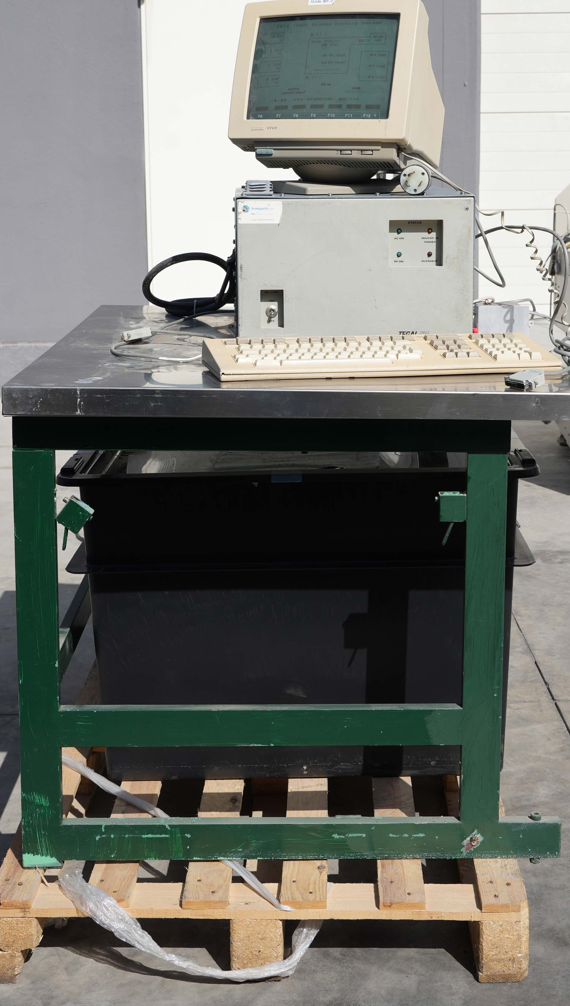 Photo Used KLA / TENCOR 1007E For Sale