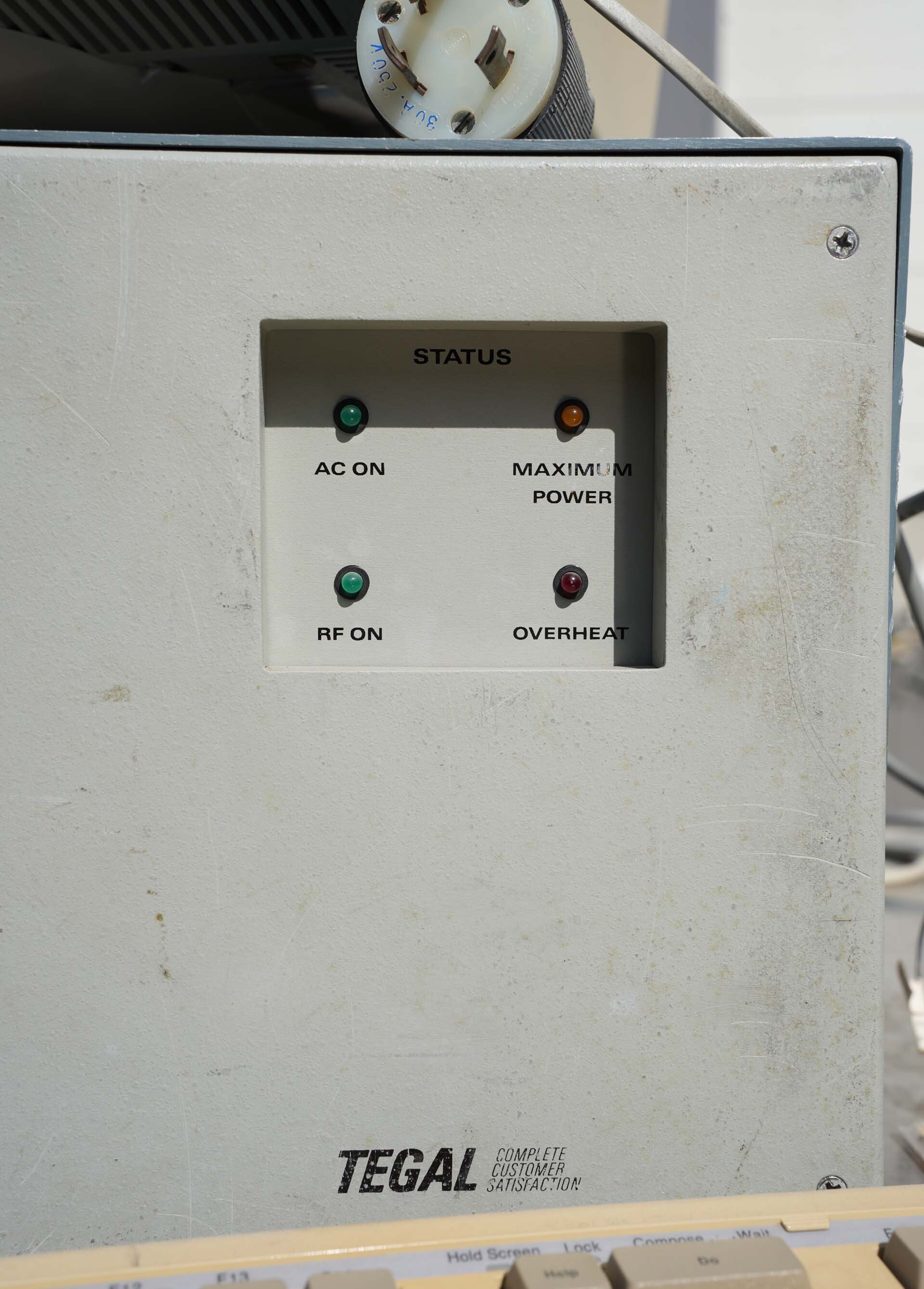 Photo Used KLA / TENCOR 1007E For Sale