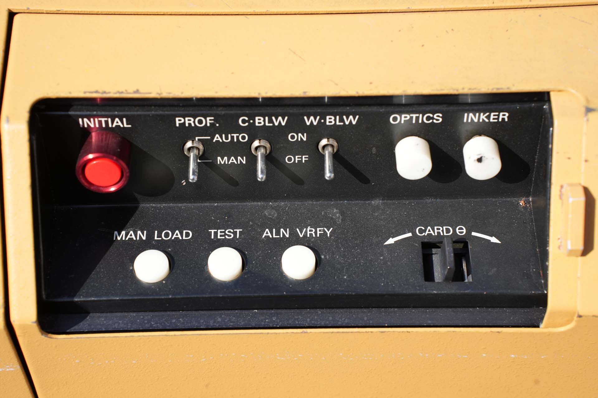 フォト（写真） 使用される KLA / TENCOR 1007E 販売のために