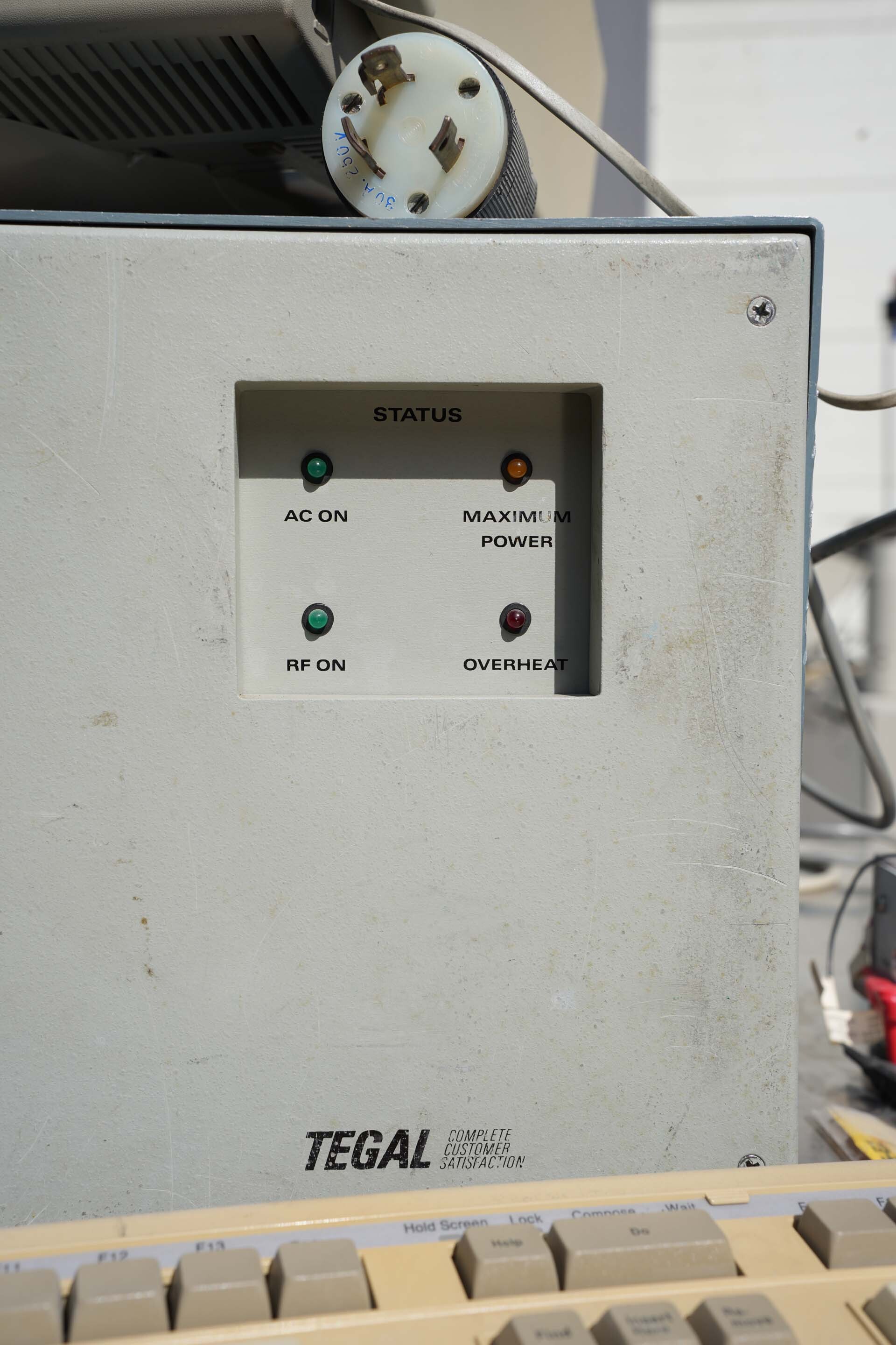 フォト（写真） 使用される KLA / TENCOR 1007E 販売のために