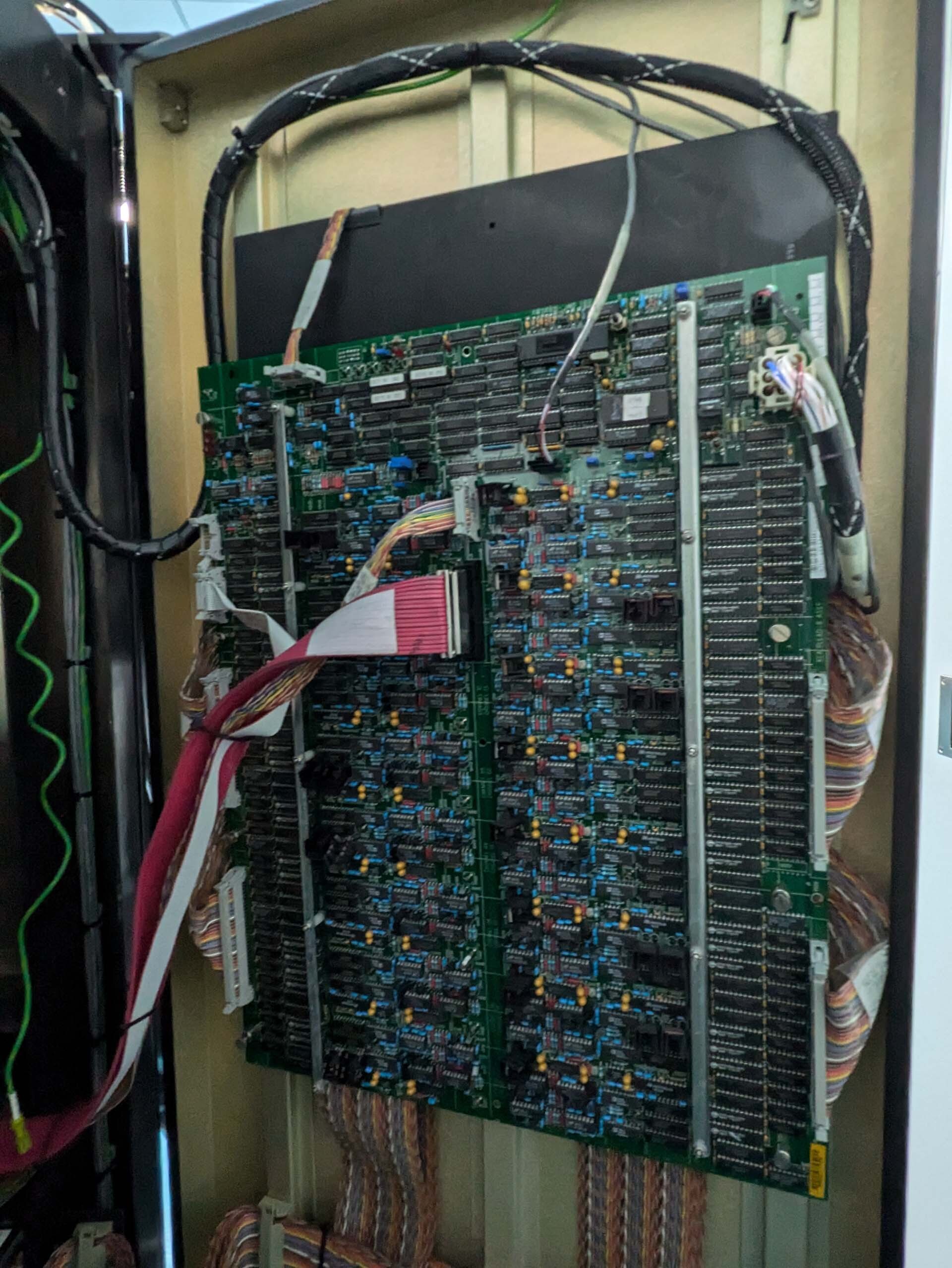 Foto Verwendet KLA / TENCOR 2132 Zum Verkauf