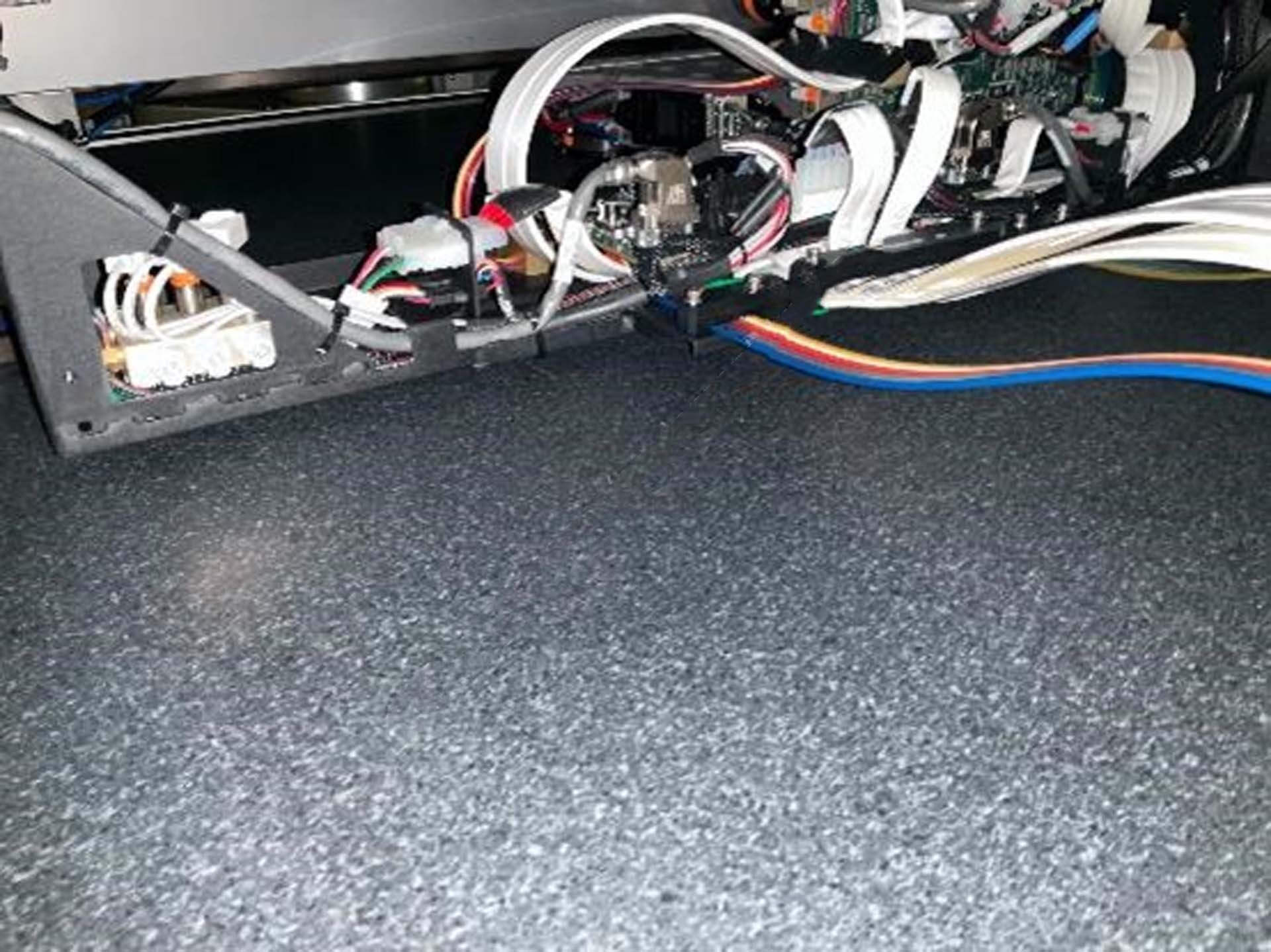 Foto Verwendet KLA / TENCOR 2820-IS Zum Verkauf