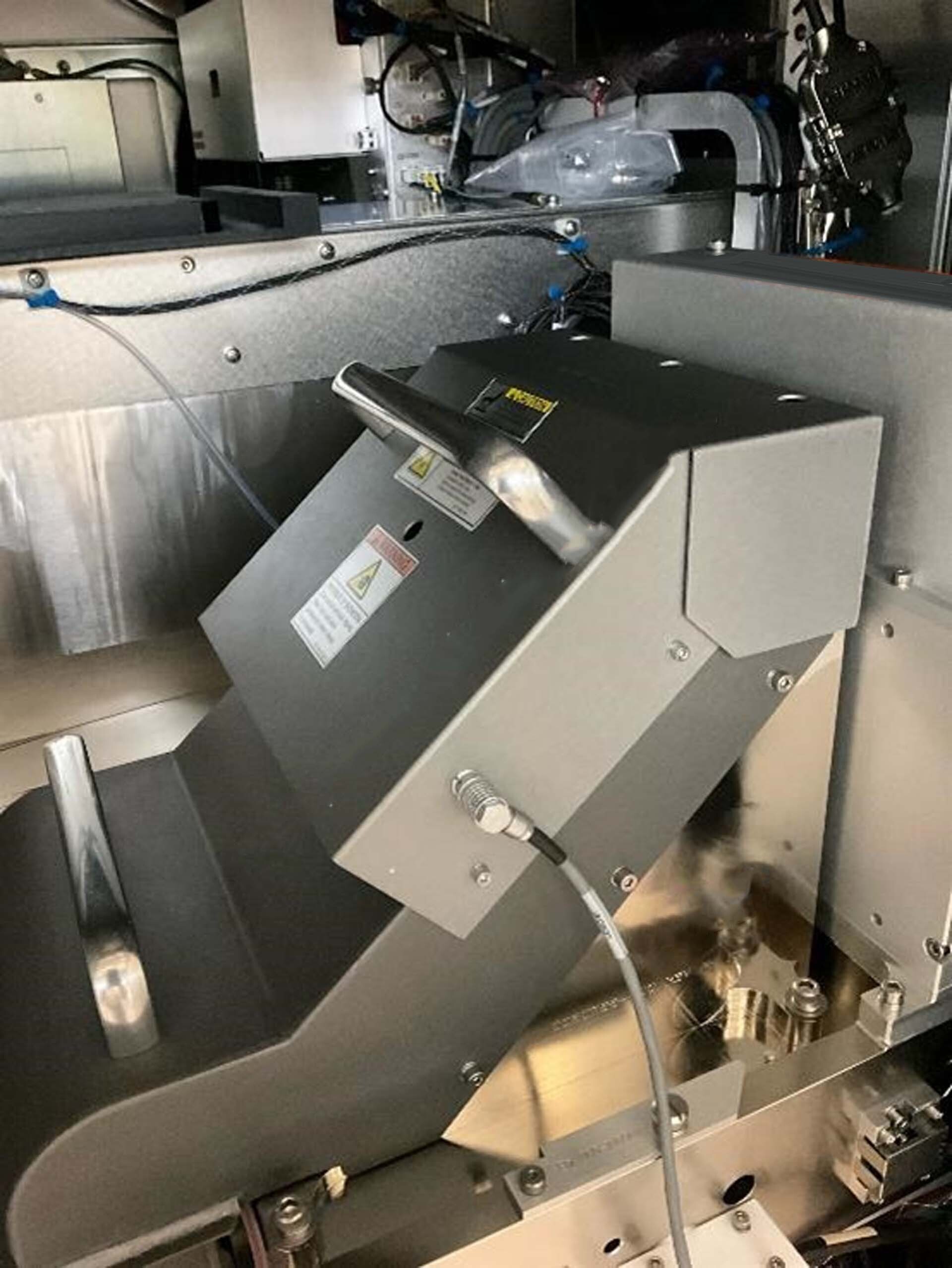 Foto Verwendet KLA / TENCOR 2820-IS Zum Verkauf