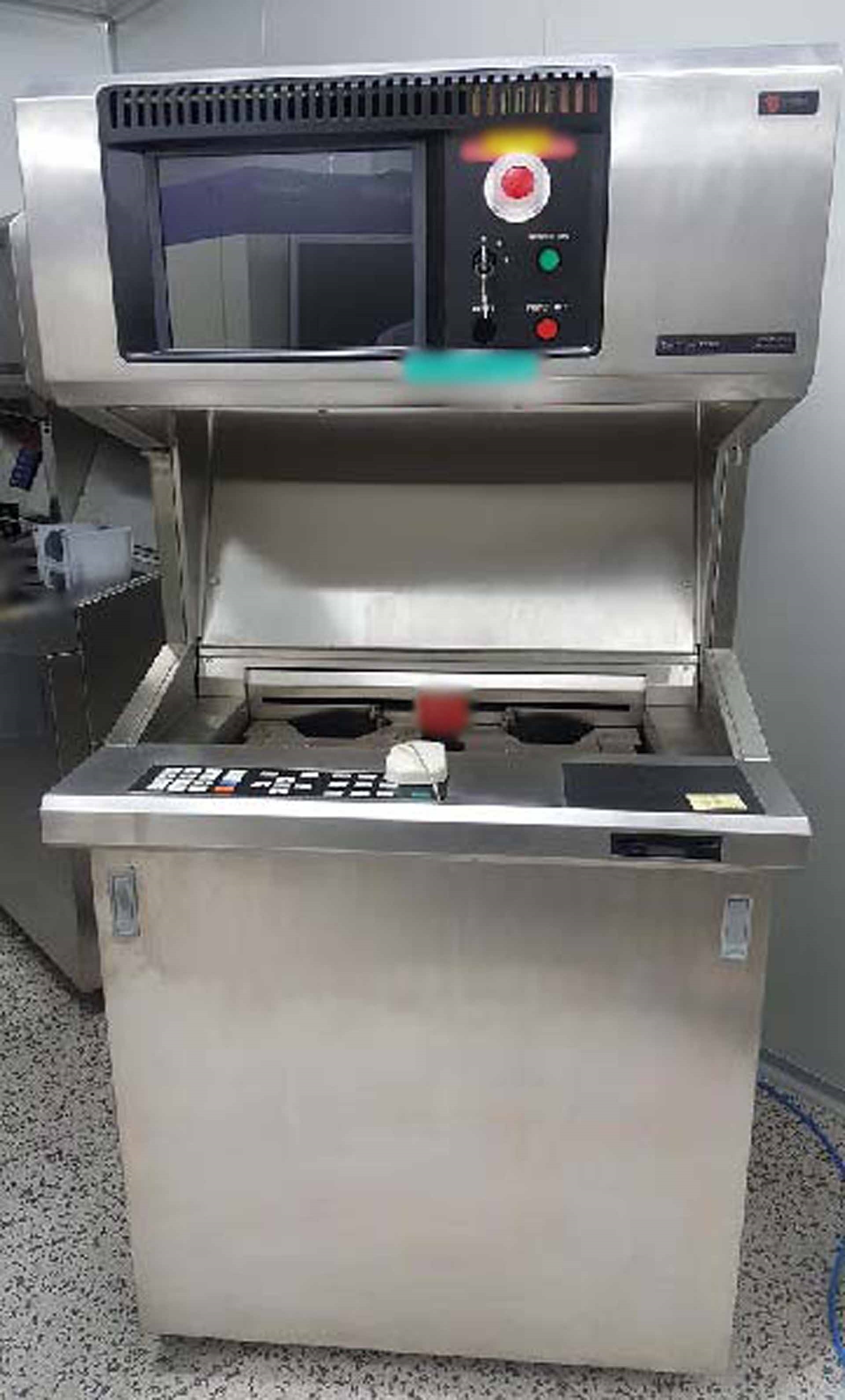 Photo Used KLA / TENCOR / PROMETRIX 6200 Surfscan For Sale