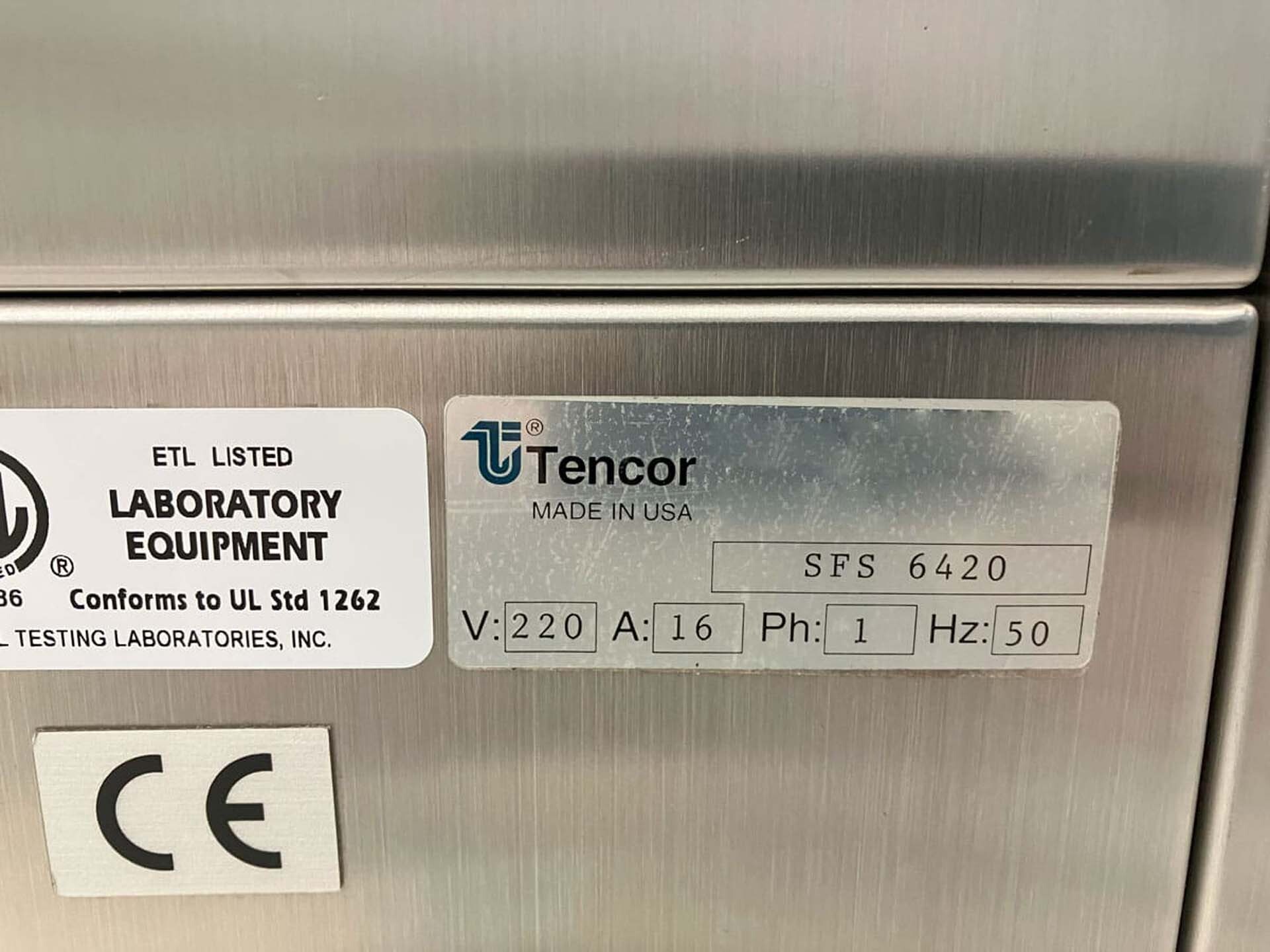 Photo Used KLA / TENCOR 6420 Surfscan For Sale