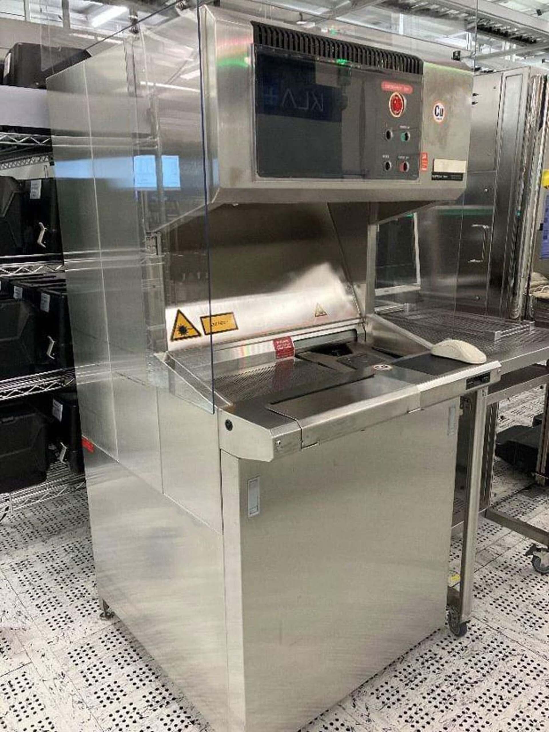 Photo Used KLA / TENCOR 6420 Surfscan For Sale