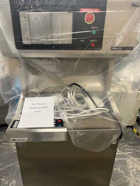 Photo Used KLA / TENCOR 6420 Surfscan For Sale