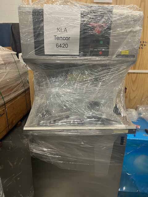 Photo Used KLA / TENCOR 6420 Surfscan For Sale