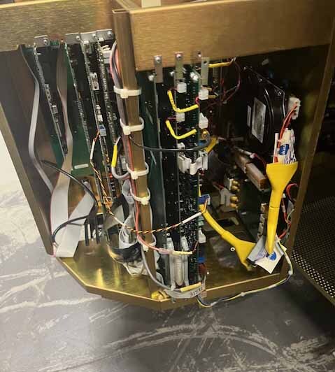 Photo Used KLA / TENCOR 6420 Surfscan For Sale
