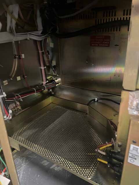 Photo Used KLA / TENCOR 6420 Surfscan For Sale
