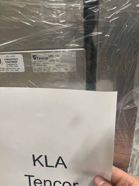 Photo Used KLA / TENCOR 6420 Surfscan For Sale