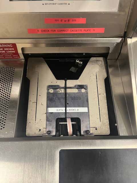 Photo Used KLA / TENCOR 6420 Surfscan For Sale