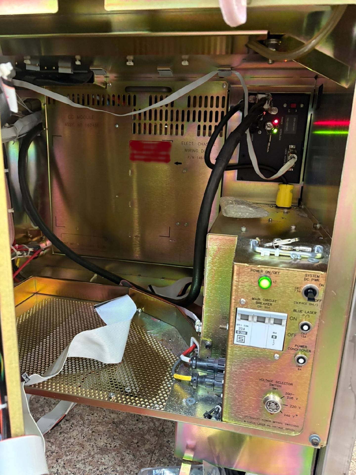 Photo Utilisé KLA / TENCOR 6420 Surfscan À vendre