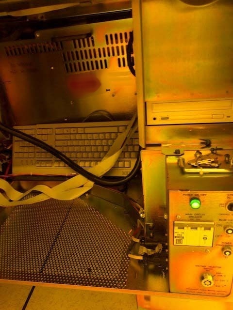 Photo Utilisé KLA / TENCOR 6420 Surfscan À vendre