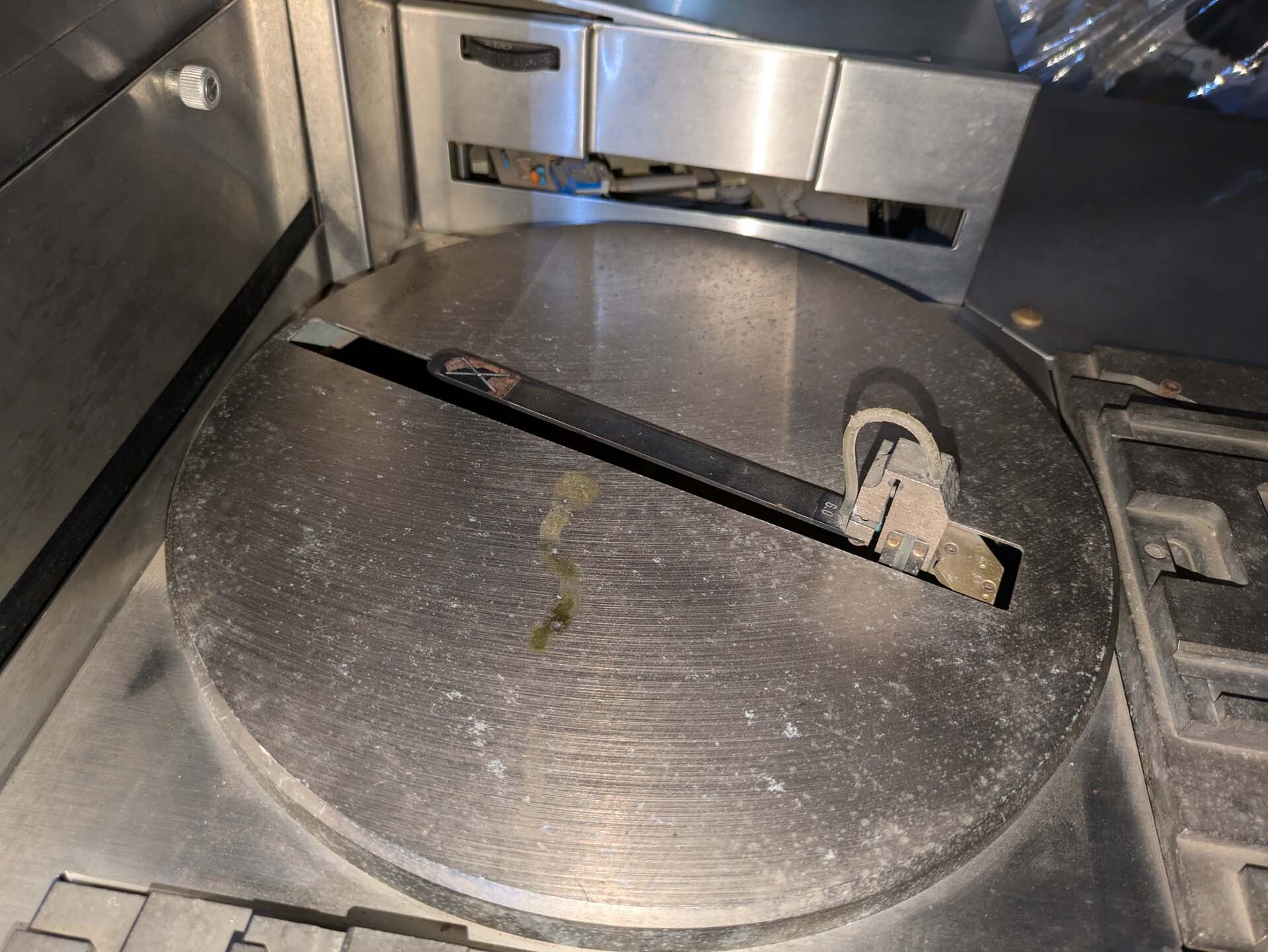 Foto Verwendet KLA / TENCOR 7200 Zum Verkauf