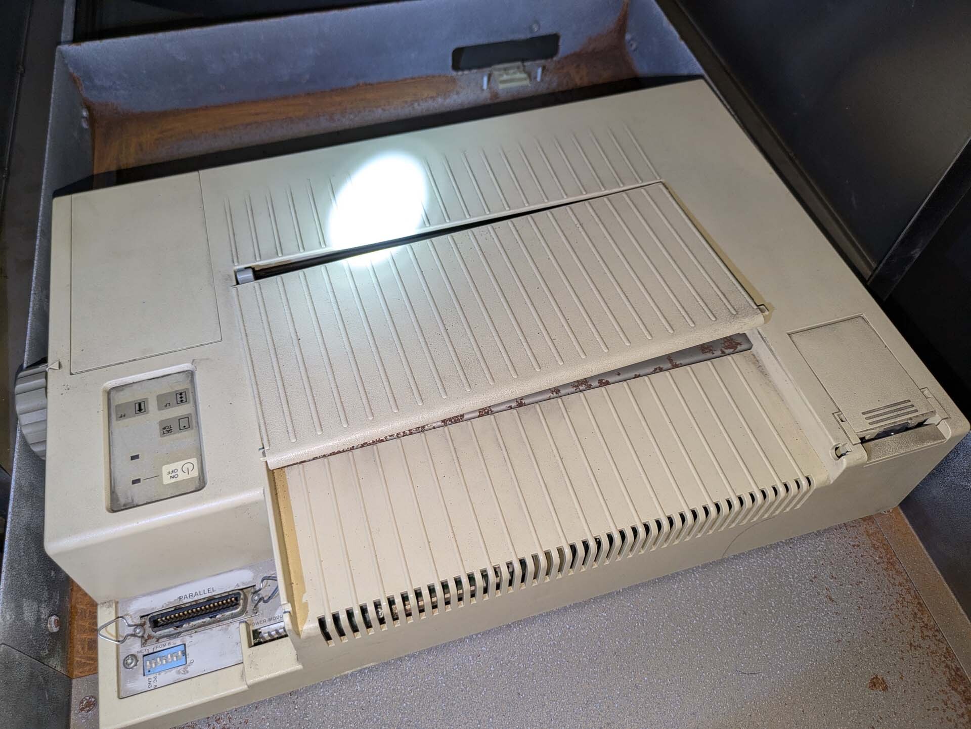Foto Verwendet KLA / TENCOR 7200 Zum Verkauf