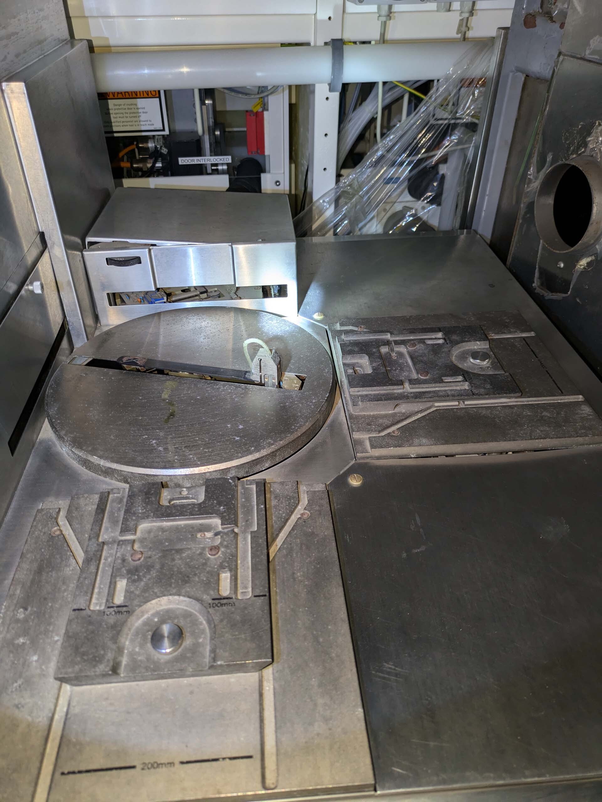 Foto Verwendet KLA / TENCOR 7200 Zum Verkauf