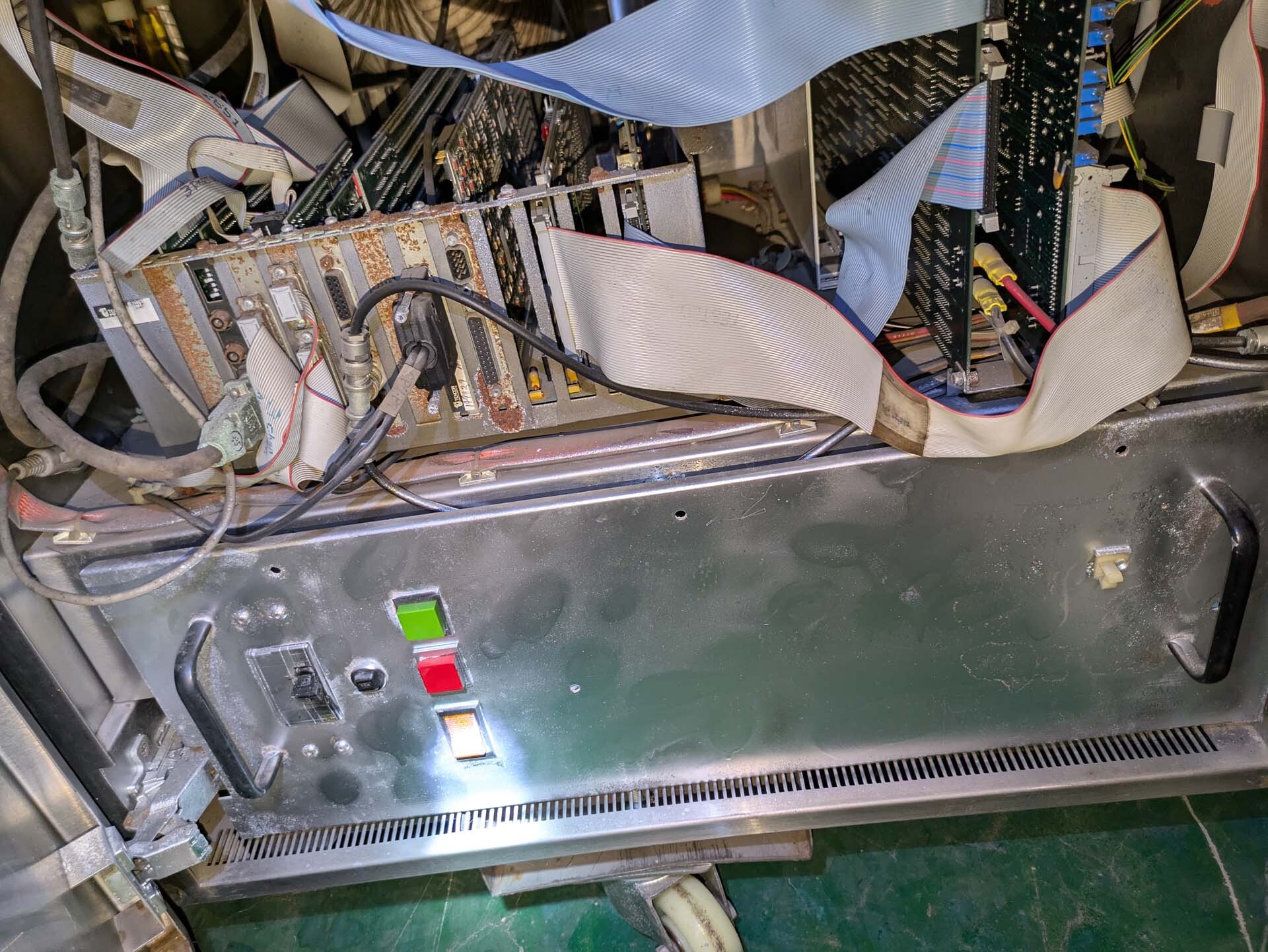Foto Verwendet KLA / TENCOR 7200 Zum Verkauf