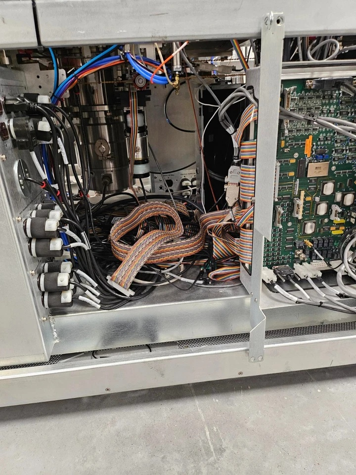 사진 사용됨 KLA / TENCOR 8100XPR 판매용