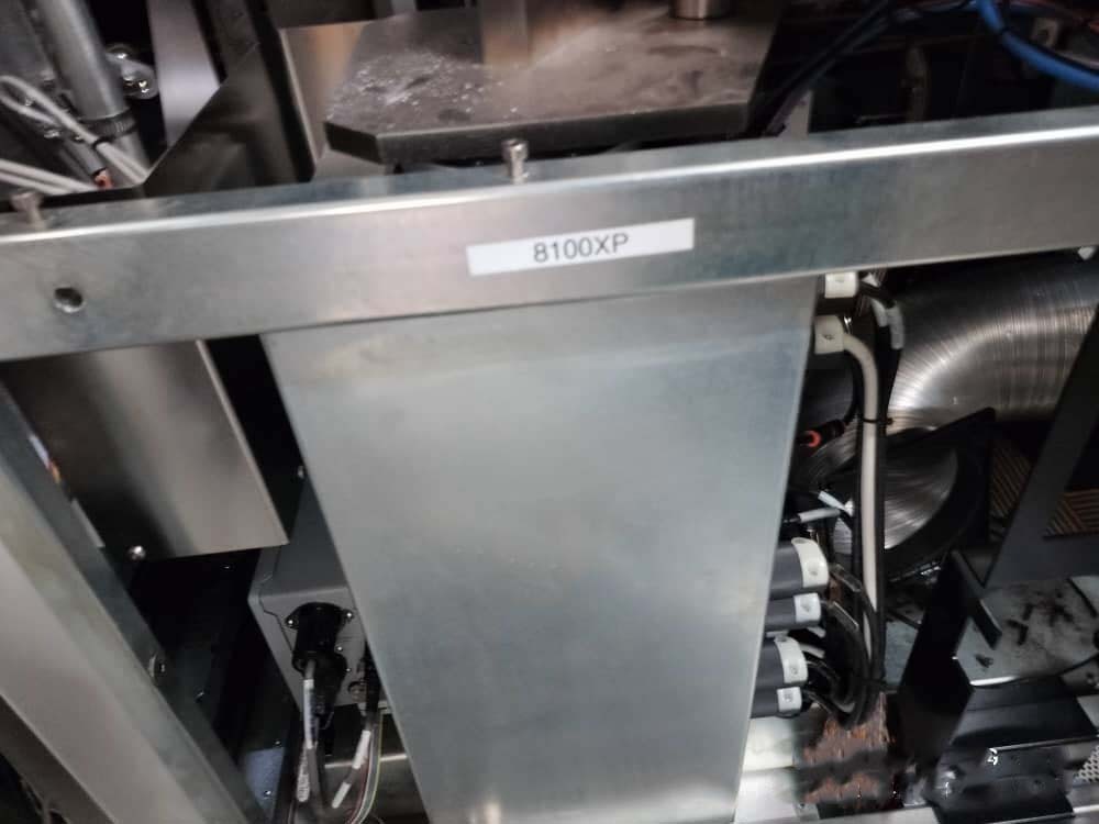 Photo Used KLA / TENCOR 8100XP For Sale