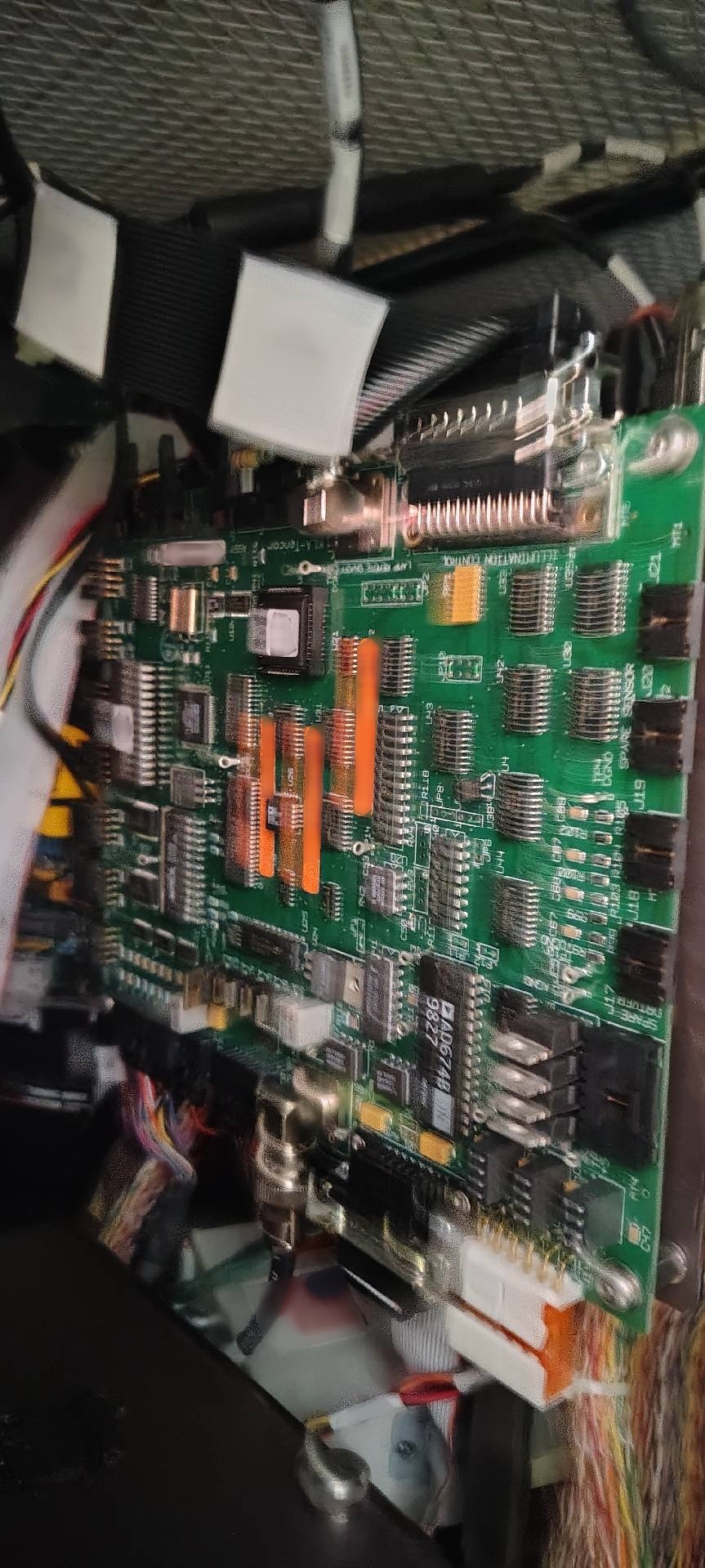 Foto Verwendet KLA / TENCOR AIT 8010 Zum Verkauf