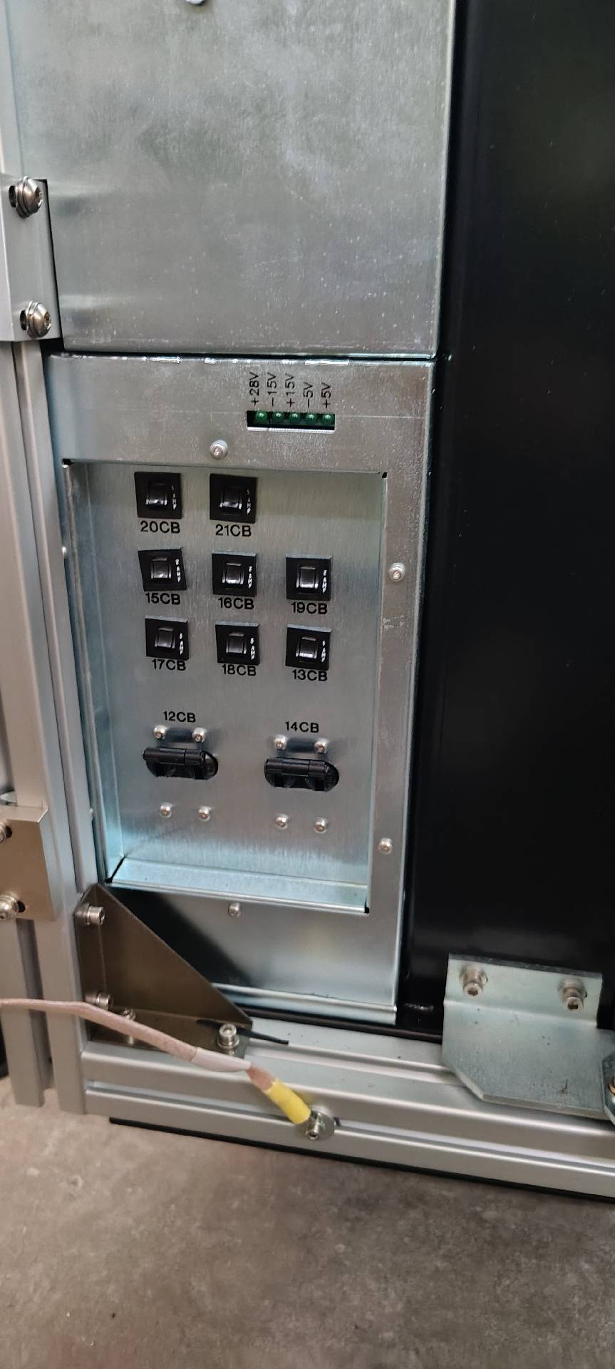 Foto Verwendet KLA / TENCOR AIT 8010 Zum Verkauf
