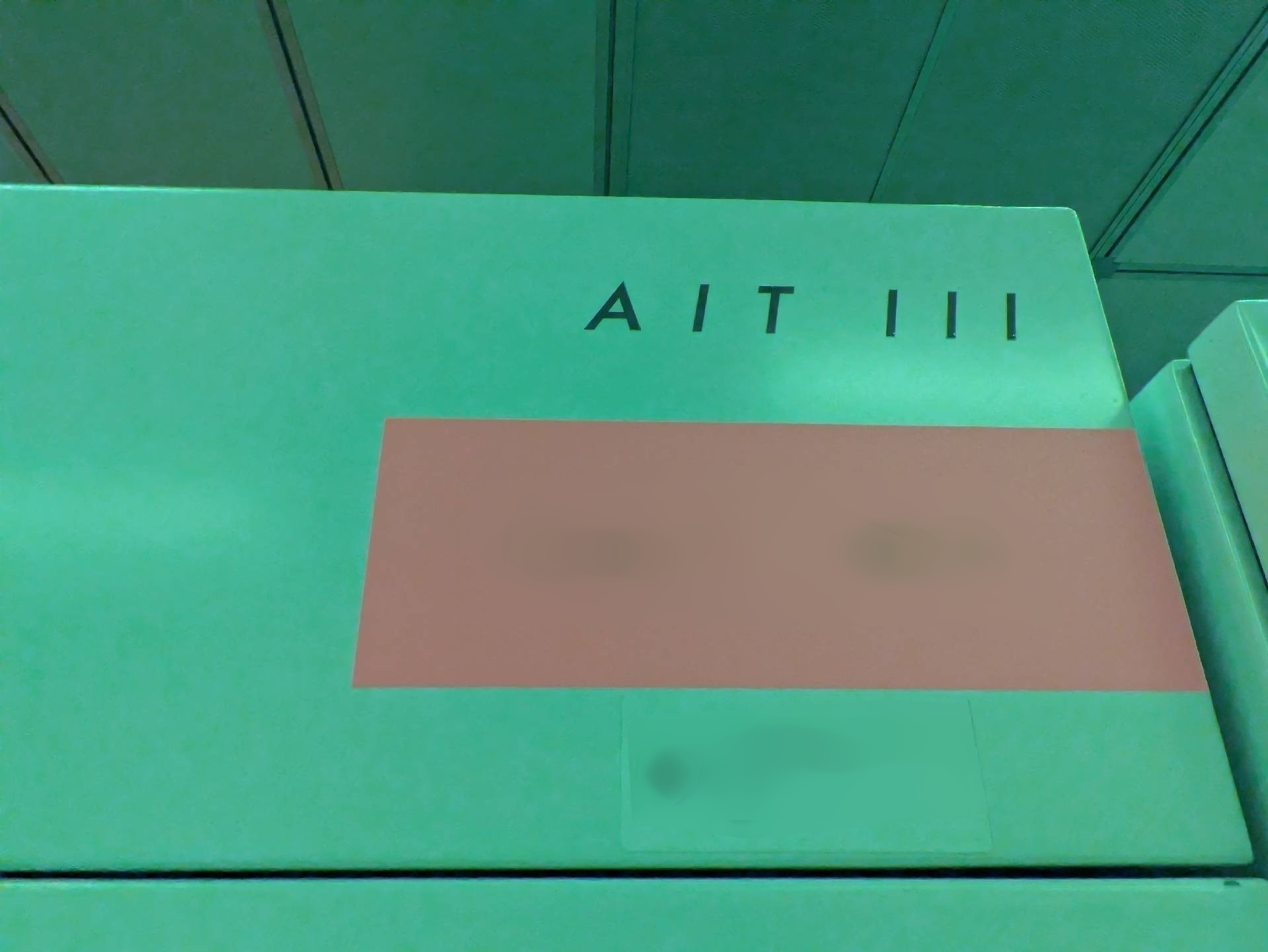 Foto Verwendet KLA / TENCOR AIT III Zum Verkauf