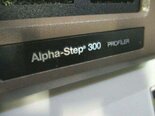 Foto Verwendet KLA / TENCOR Alpha Step 300 Zum Verkauf