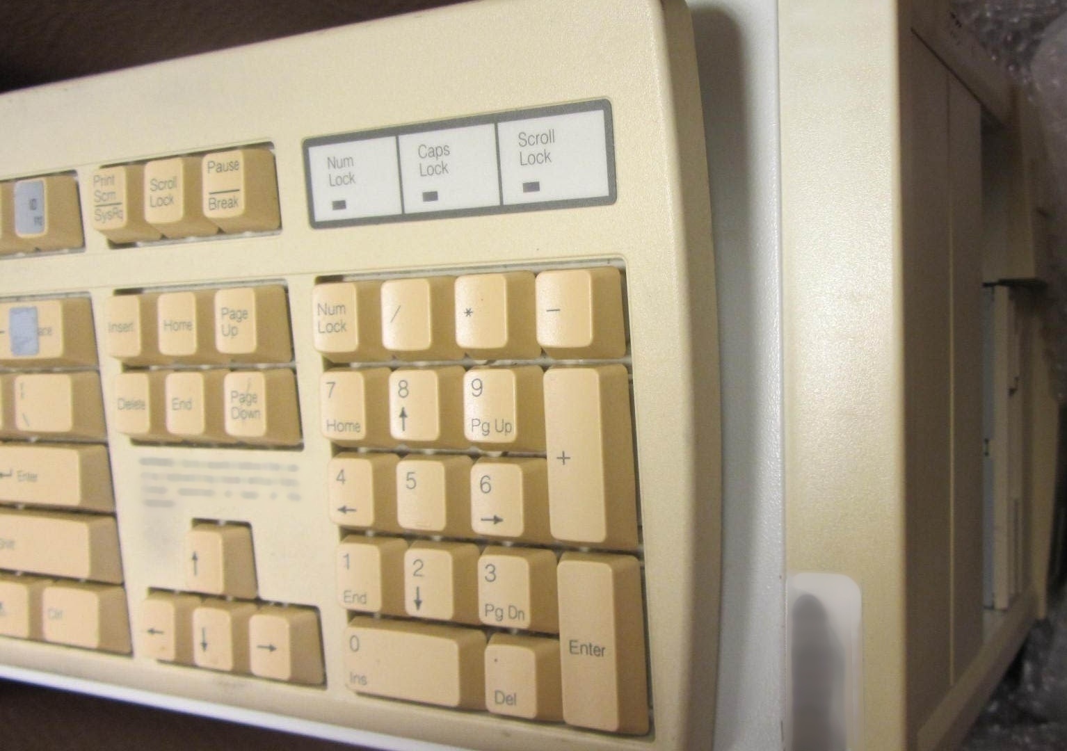 Photo Used KLA / TENCOR Alpha Step 500 For Sale