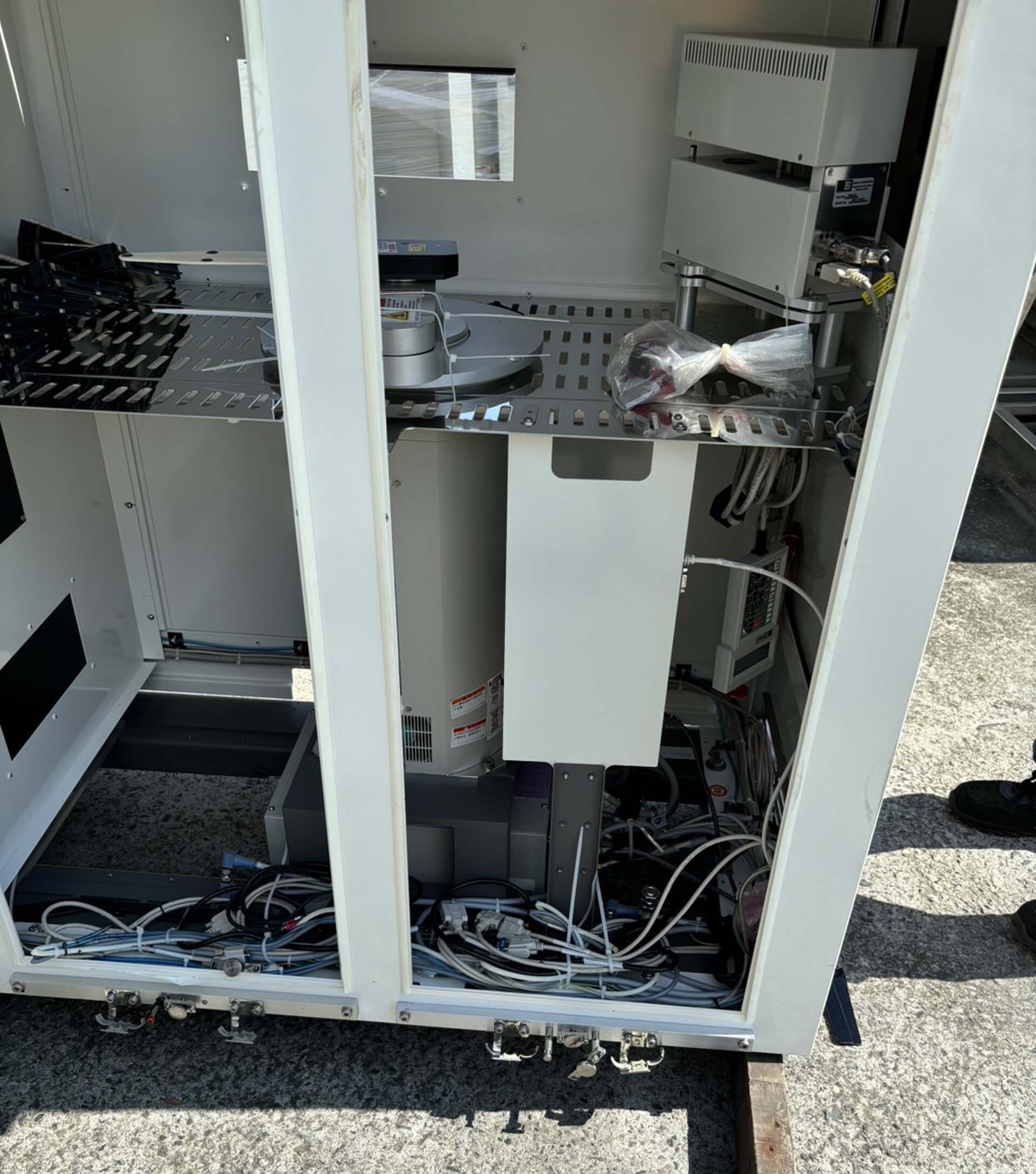 图为 已使用的 KLA / TENCOR eDR-5200 待售