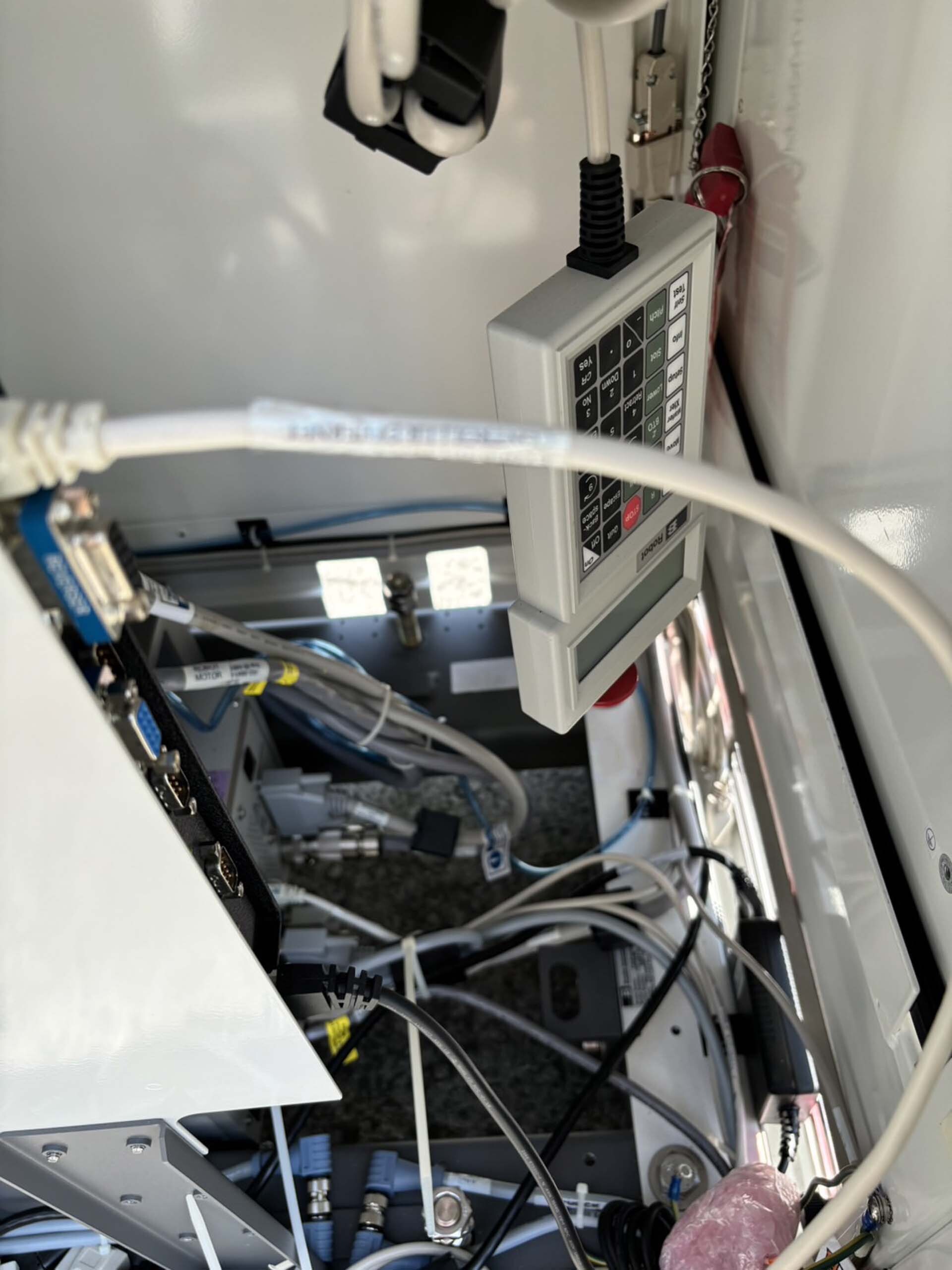图为 已使用的 KLA / TENCOR eDR-5200 待售