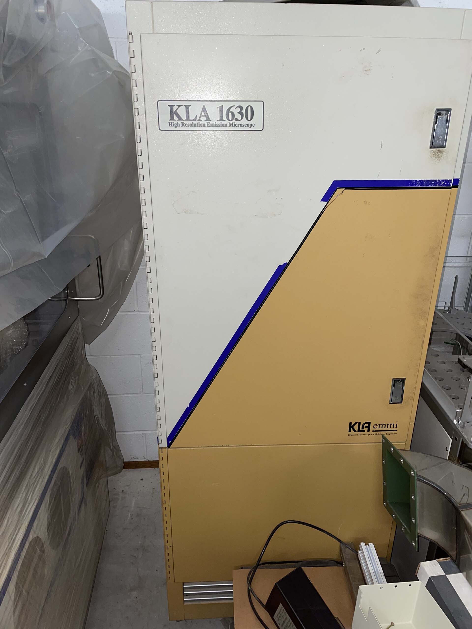 Photo Used KLA / TENCOR EMMI 1630 For Sale